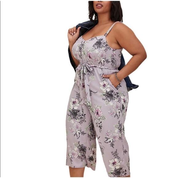 Torrid Women’s 00 Floral Challis Culotte Jumpsuit Lavender Tie Waist Crop Plus - Picture 1 of 7